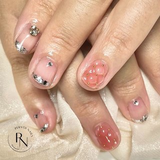 キルティング/ガラスフレンチのネイルデザイン｜ネイルブック 