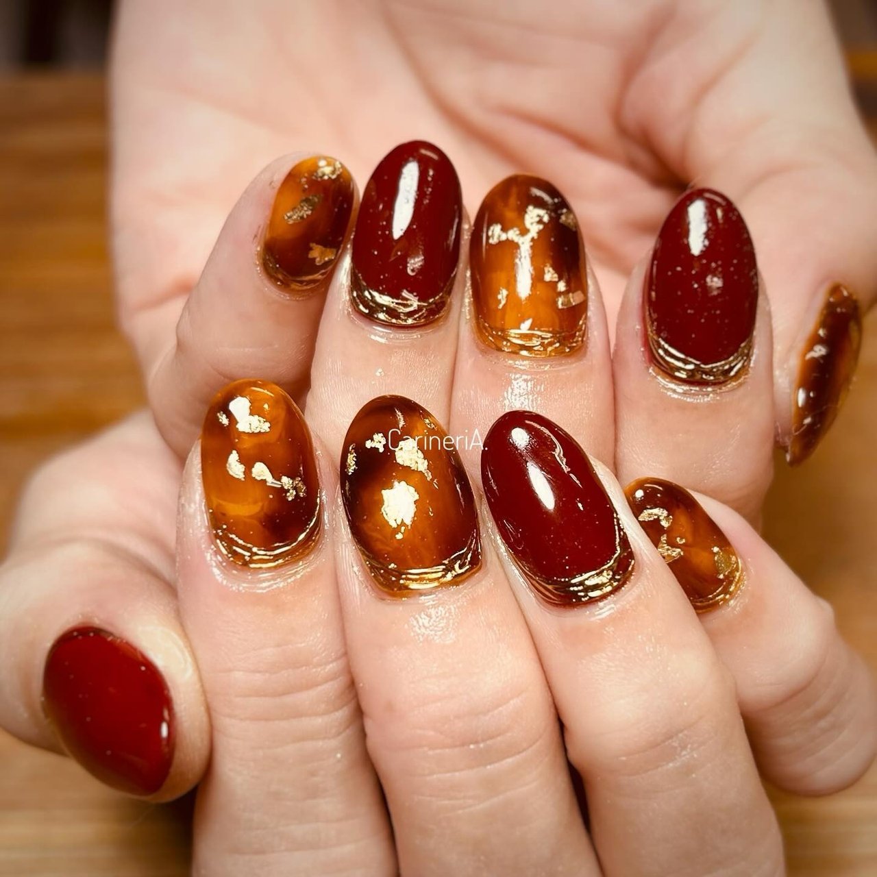 秋/べっ甲/ミラー/ボルドー/ジェルネイル - CarineriA.のネイル
