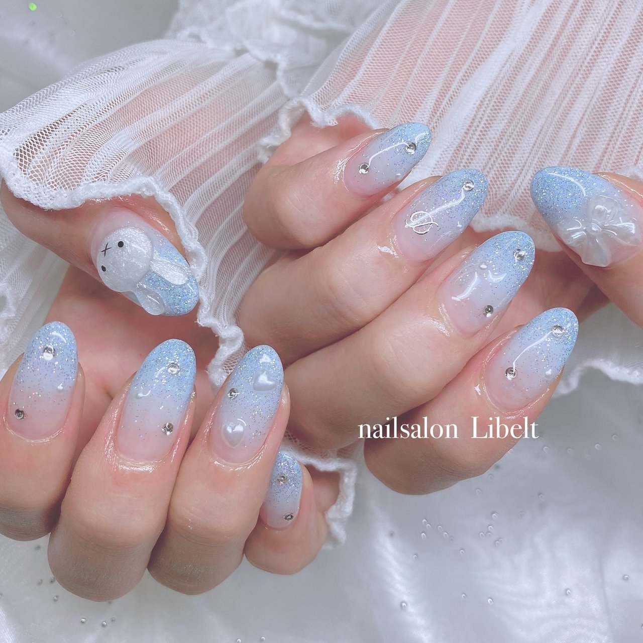 秋/グラデーション/キラキラ/水色 - satomiのネイルデザイン[No