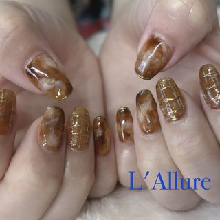 #ハンド #ハンドネイル #ブラウン#ゴールド #ゴールドネイル #クリア #クリアブラウン#秋色マーブルネイル #マーブル #カフェラテネイル #ミラーリング #ミラー #綺麗めネイル #オトナ女子ネイル #大人 #nailbook#9月 #9月ネイル #秋ネイル　#秋 #オータムネイル #秋カラー #スクエア #コフィン #フィルイン #爪育 #富士市ネイルサロン #富士市ネイルサロンl'allure #秋 #冬 #オフィス #ハンド #ニュアンス #マーブル #ミラー #リング #天然石 #ミディアム #コフィン #ブラウン #ゴールド #Nail Salon L'Allure #ネイルブック