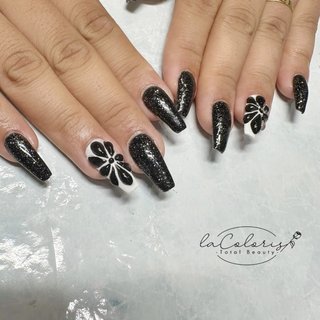 No.170 ぷっくりお花フラワー黒ブラックネイルチップ