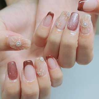 🫧 
大人っぽぷっくりお花ネイル×秋色フレンチ🍁

持ち込みデザインです

綺麗目デザインとってもお似合いでした☺️🫧

ご来店ありがとうございました✨

#秋　#秋ネイル　#持ち込みデザイン　#アートし放題　#横浜　#ネイルサロン　#nail_fancy_fang #オフィスネイルは#きれいめネイル #ぷっくりネイル #ぷっくりお花ネイル #フレンチネイル　#フレンチ #秋 #フレンチ #ぷっくり #nail_fancy_fang #ネイルブック