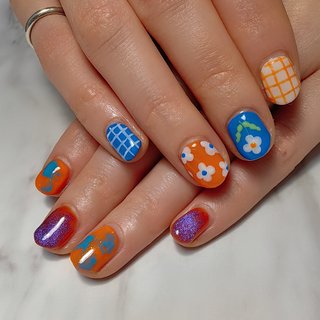 #派手ネイル #ちぐはぐネイル
#手書きネイル
#ポップネイル 
#アートし放題 
#所沢ネイルサロン 
#ハンドメイド販売 #夏 #秋 #旅行 #推し活 #ハンド #マグネット #アイシング #個性派 #絵画 #ショート #ラウンド #オレンジ #水色 #ブラウン #ジェルネイル #お客様 #REVE #ネイルブック