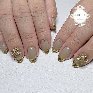 マグネット/ゴールド/ガラスフレンチのネイルデザイン｜ネイルブック 