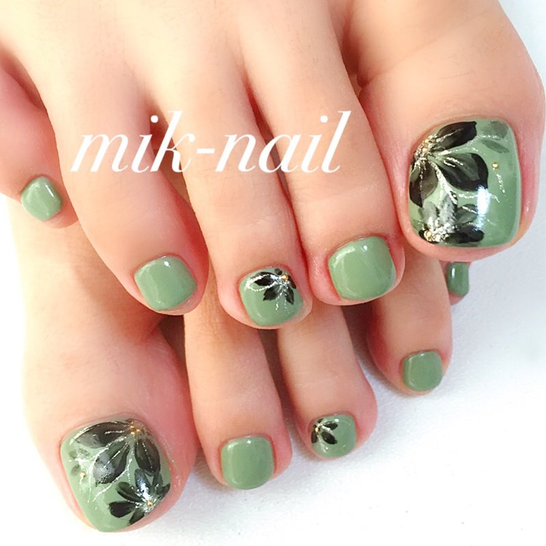 秋 冬 成人式 リゾート フット Mik Nail石堂美貴のネイルデザイン No ネイルブック