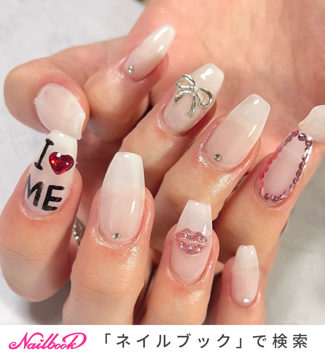 2025年】新着順｜#ホロ囲みネイルのネイルデザイン｜ネイルブック