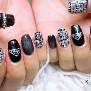 プラダネイルのネイルデザイン｜ネイルブック
