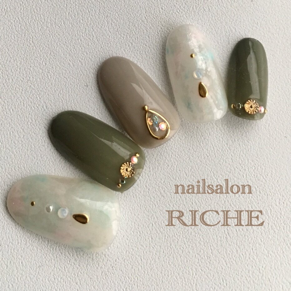 秋 冬 パーティー 女子会 ハンド Nailsalon Richeのネイルデザイン No ネイルブック