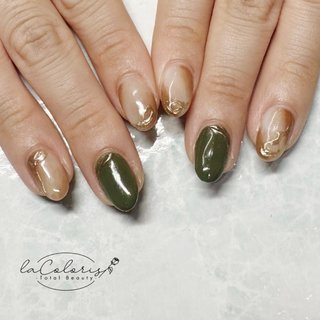 ミラーネイル(ミラー)/#カーキのネイルデザイン｜ネイルブック 