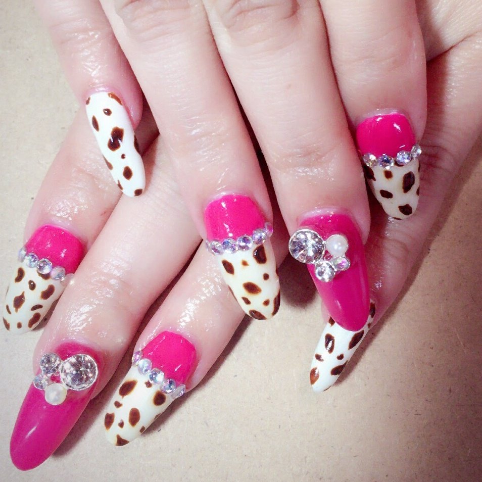 秋 冬 ハンド ワンカラー アニマル柄 Venus 浦安店のネイルデザイン No ネイルブック