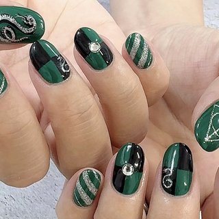 人気順｜#スリザリンのネイルデザイン｜ネイルブック