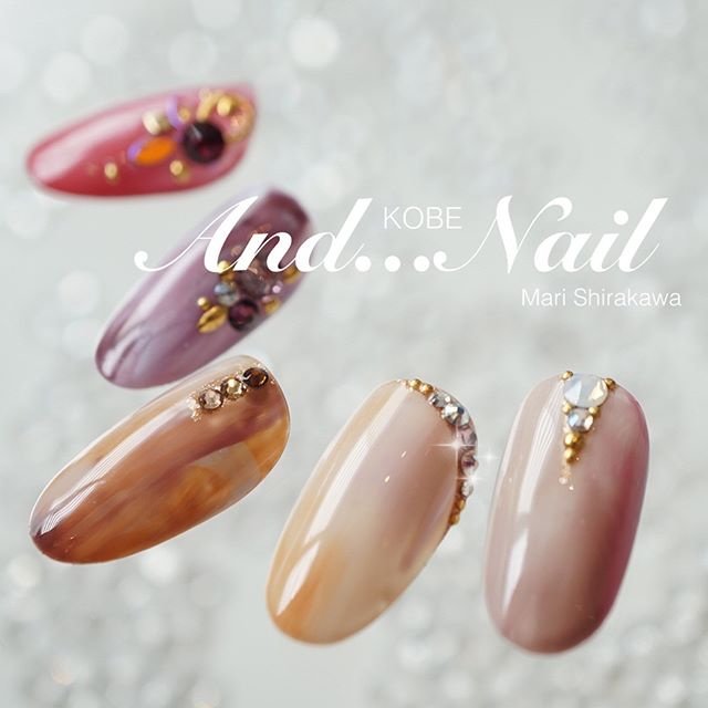 秋 冬 ハンド シンプル ニュアンス 白川麻里 神戸アンドネイルのネイルデザイン No 252 ネイルブック