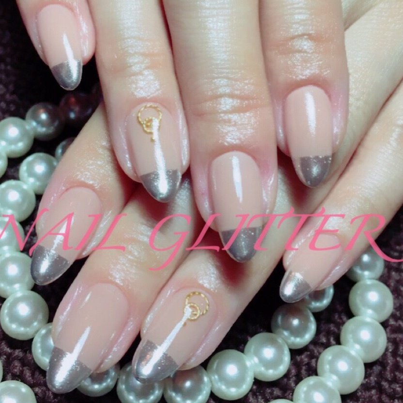 オールシーズン オフィス 女子会 ハンド フレンチ Nail Glitter ネイルグリッターのネイルデザイン No ネイルブック