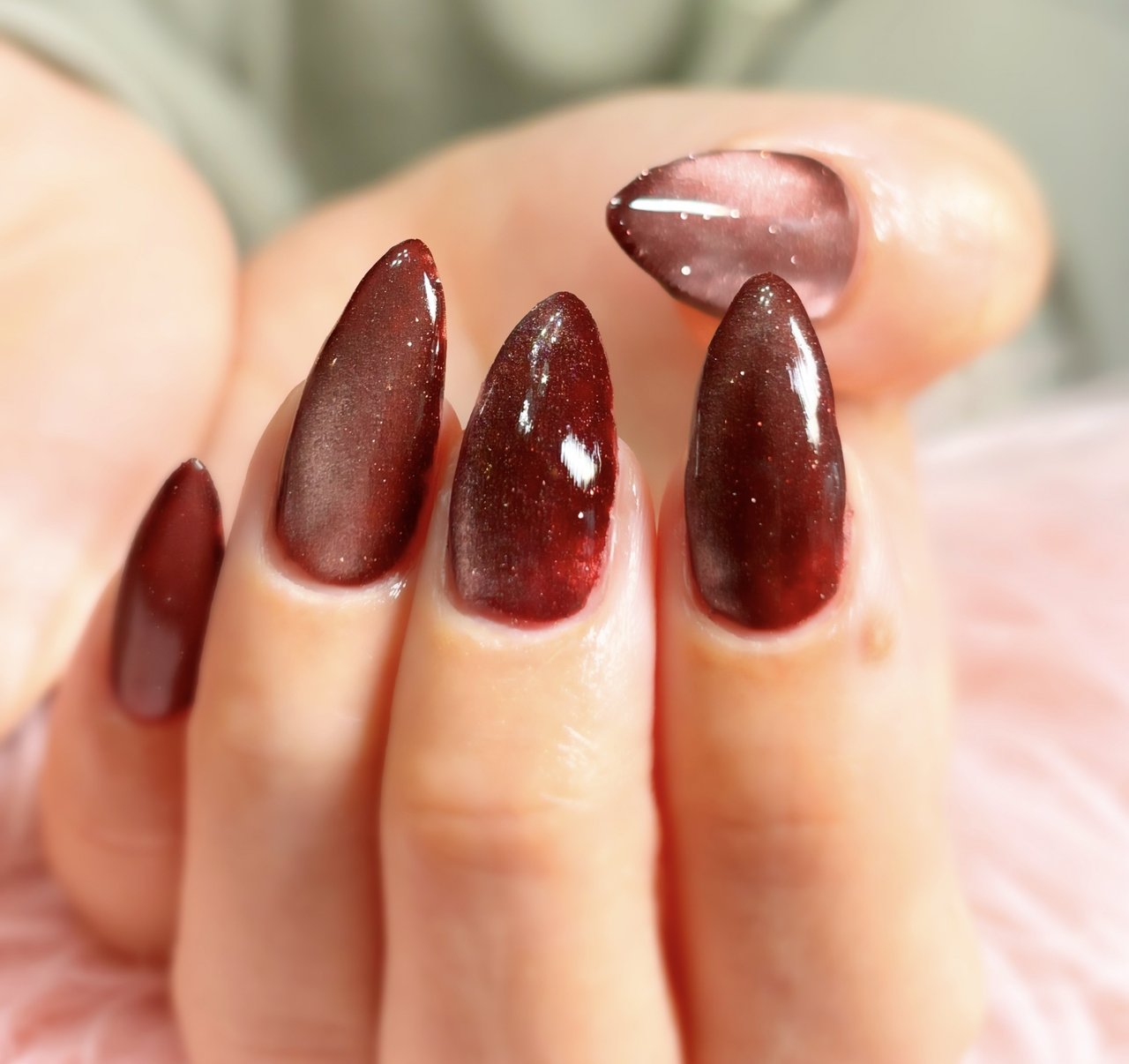 ワンカラー/マグネット/ロング/ポイント/ボルドー - ネイルサロンBerry