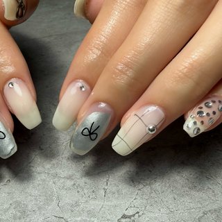 シルバー(銀)/韓国ネイルのネイルデザイン｜ネイルブック 