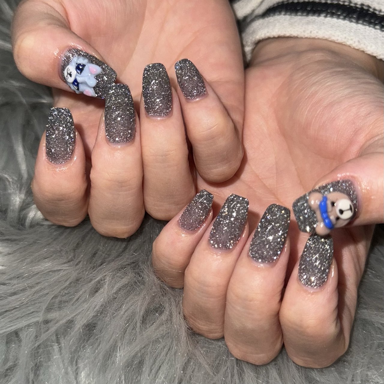 黒色ネイル ホワイト/ブラック/ジェルネイル/お客様 - Andreea Nagoyaのネイル