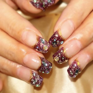 #フラッシュオンオフジェルネイル #ボルドー#キラキラ#ラメフレンチ #クールビューティー #キレイ系ネイル #フレンチ #ラメ #ミディアム #スクエア #ボルドー #シルバー #ネイルサロンBerry #ネイルブック