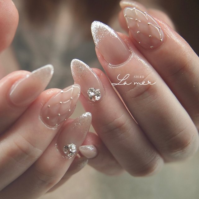 超美品★ネイルテーブル★一度しか使用してないので凄く綺麗な状態です！ ちゅるんネイル #スカルプチュア #デートネイル #透明感ネイル