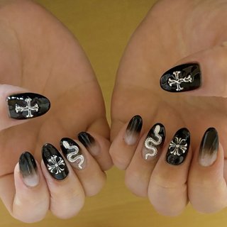 2025年】新着順｜ジェルネイル/#クロムハーツネイルのネイルデザイン(8