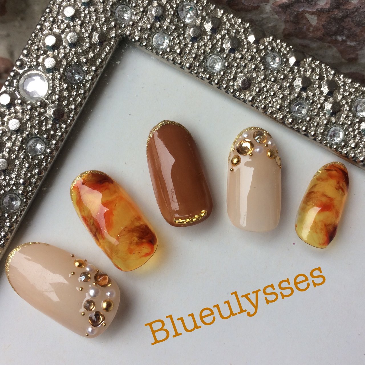 秋 冬 ハンド ビジュー べっ甲 Blueulyssesのネイルデザイン No ネイルブック