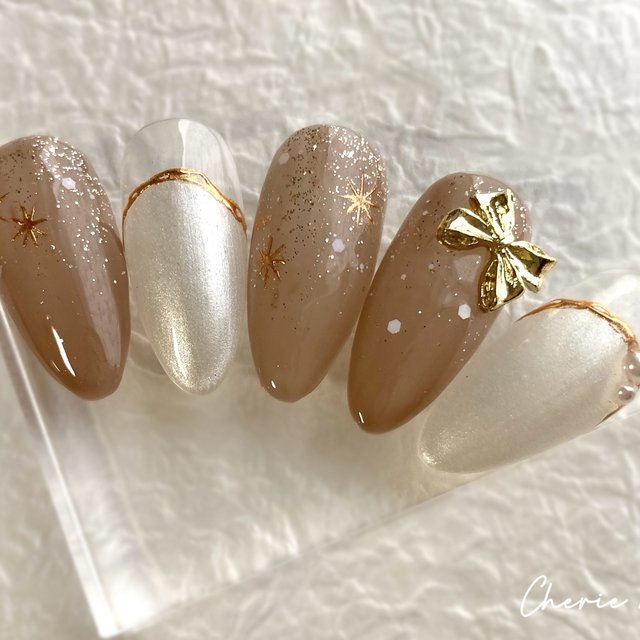 【オーダー】ネイルチップ クリスマスネイル 𝐑𝐞𝐝 𝐂𝐡𝐫𝐢𝐬𝐭𝐦𝐚𝐬❤️🎄きらきらで可愛い🧸❄️ . . 📍新宿