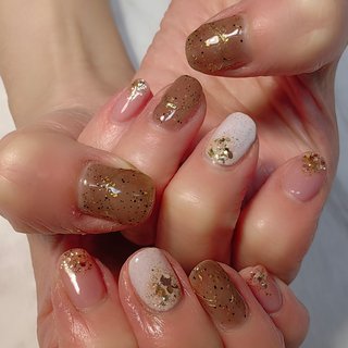 #ホログラム #3色ネイル
#秋ネイル
#アートし放題
#ショートネイル
#所沢ネイルサロン 
#サンプルデザイン #秋 #冬 #オフィス #パーティー #ハンド #ホログラム #ラメ #キラキラ #ショート #スクエアオフ #ホワイト #ピンク #ブラウン #ジェルネイル #お客様 #REVE #ネイルブック