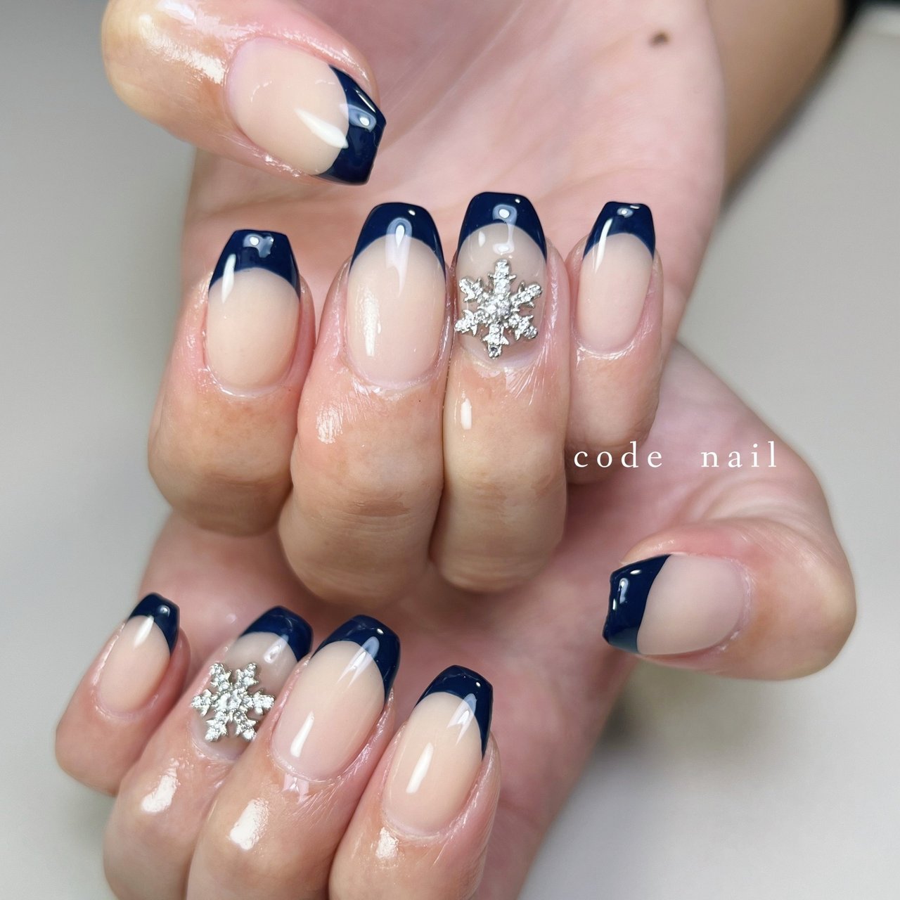 手が綺麗に見えるネイル/冬/ハンド/シンプル/フレンチ - code nail