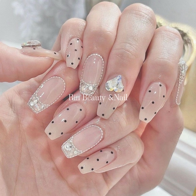 Rin Nail｜新大久保のネイルサロン｜ネイルブック