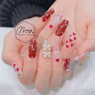  #冬 #クリスマス #パーティー #デート #ハンド #ハート #大理石 #リボン #リング #ミディアム #スクエア #ベージュ #レッド #ジェルネイル #お客様 #Mai Beauty Salon_マイ　マイ #ネイルブック