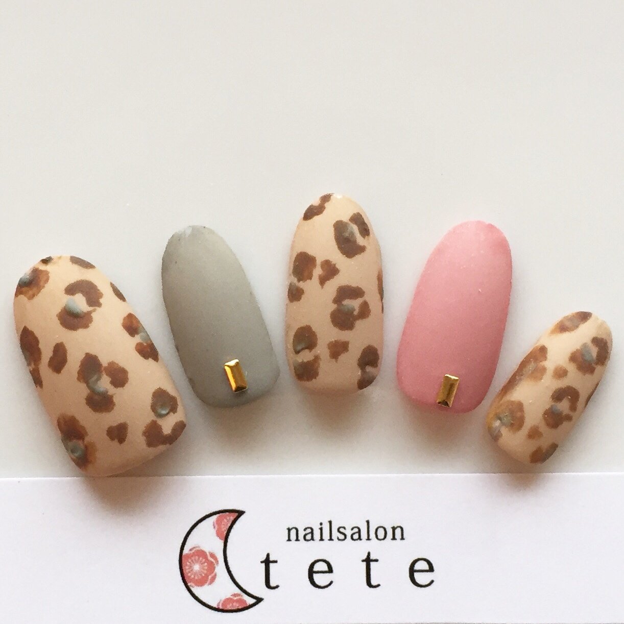 秋 ハロウィン ワンカラー アニマル柄 レオパード Nailsalonteteのネイルデザイン No ネイルブック