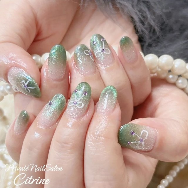 2024最新】2025年も頼りにしてます！今やりたいマグネットネイル|人気