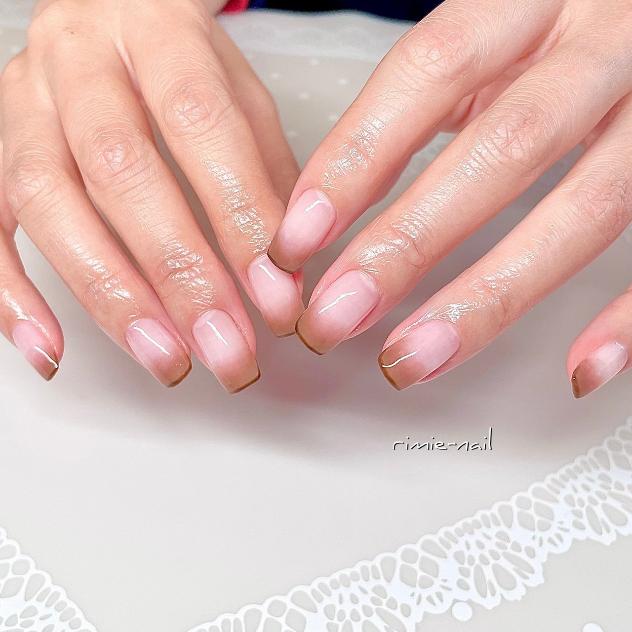 手が綺麗に見えるネイル/冬/ハンド/変形フレンチ/グラデーション - rimie_nailのネイルデザイン[No.9183720]｜ネイルブック