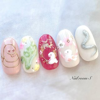 巳年🐍｜ネイルブック