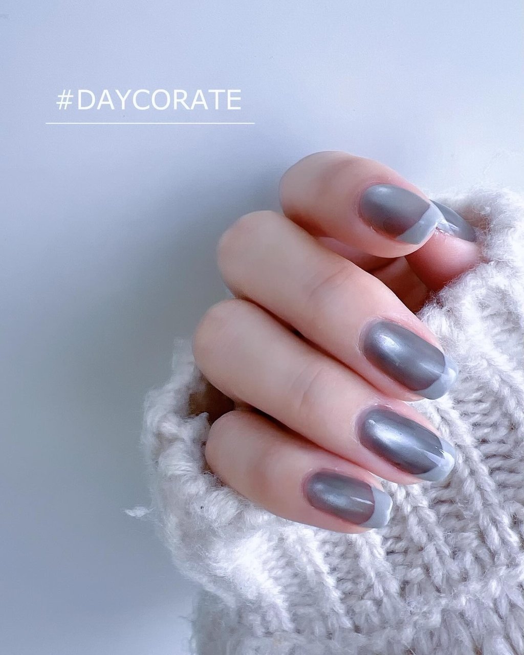 秋/冬/マグネット/グレー - DAYCORATE / デイコレートのネイルデザイン