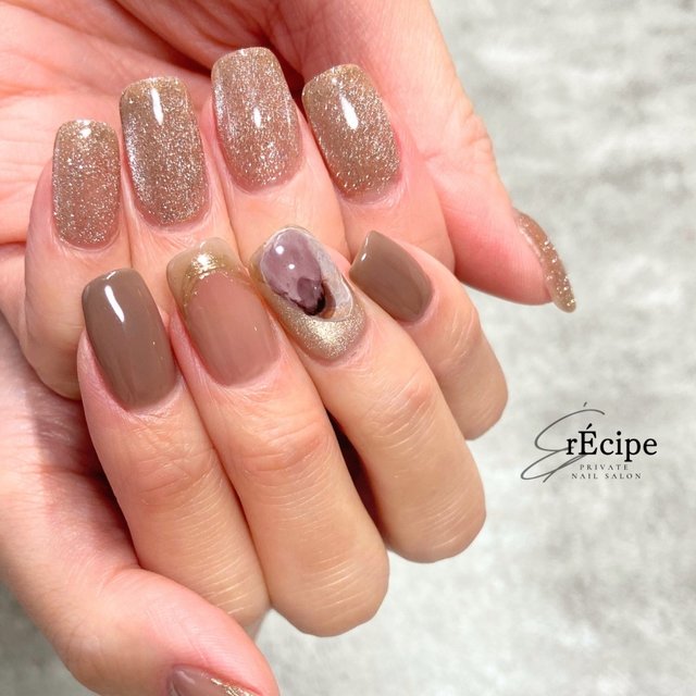 2025最新】今年のトレンドカラー「モカ・ムース」の今っぽネイル