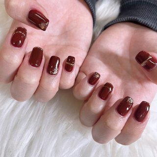  #オールシーズン #オフィス #デート #女子会 #ハンド #フレンチ #ミラー #ちゅるん #リング #ミディアム #スクエア #ボルドー #ゴールド #ジェルネイル #お客様 #bambi_1127 #ネイルブック
