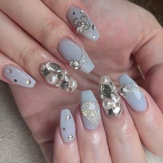 ストーン埋め尽くしネイルのネイルデザイン|ネイルブック ストーン埋め尽くしネイルのネイルデザイン|ネイルブック