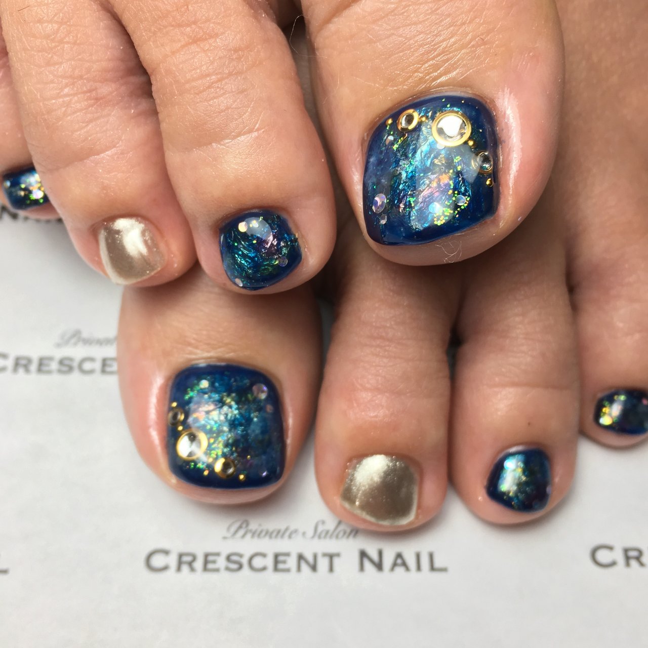 オールシーズン フット ギャラクシー ネイビー ペディキュア Crescentnailのネイルデザイン No ネイルブック