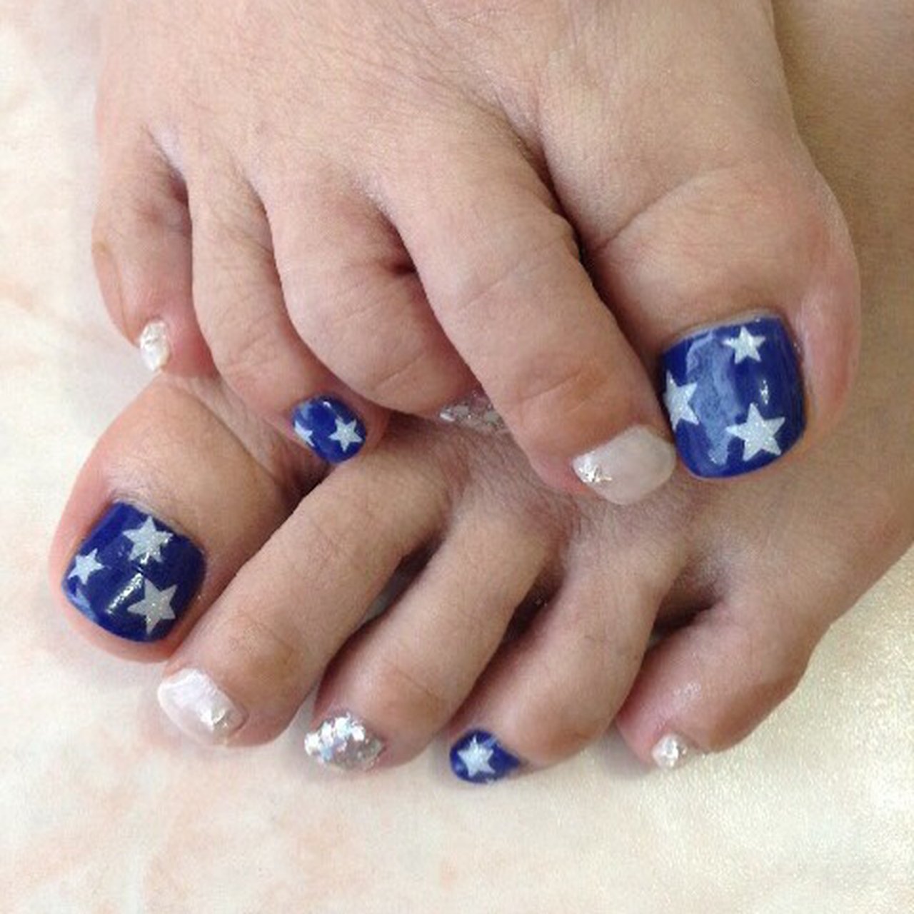 オールシーズン フット 星 ショート ベージュ Nailsalonroseのネイルデザイン No ネイルブック