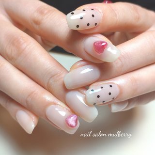 ニュアンスネイル ドット柄 ぷっくり ちゅるん ネイルチップ ハンドメイド