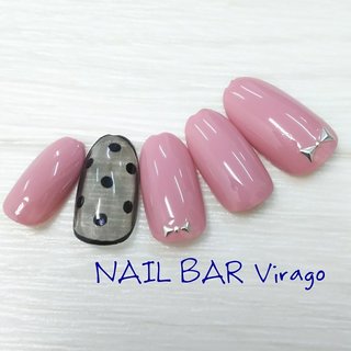 シースルーの黒ドット＆リボンのガーリーネイル🎀 ・
https://nailbarvirago.jimdo.com/
・
#nailbarvirago #大分市ネイルサロン #大分ネイルサロン #ネイル #ネイルケア #ハンドケア #ワンカラーネイル #ドットネイル #リボン #大人ネイル #シニアネイル #お客様ネイル #大分市 #70代のお客様 も #40代ネイリスト #ジェルネイル #自爪を削らない #パラジェル #vetro #プリジェル #ノンサンデイング #リクライニングソファ #大人女性ネイル #ネイルブック #巻き爪 #巻き爪補正 #ぺディグラス #オールシーズン #パーティー #デート #女子会 #ハンド #ワンカラー #シースルー #ドット #リボン #大人 #ミディアム #ピンク #ブラック #ジェルネイル #ネイルチップ #nail_bar_virago #ネイルブック