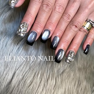 【 リピーター様ネイル 】 ⁡
magnet×Kitakita𖤣𖥧𖥣
⁡
┈┈┈┈┈┈┈┈┈┈┈┈┈┈┈┈
 *✭ELIANTO NAIL✭*
 ネイル好きによる
 ネイル好きの為のネイルサロン
 #フィルイン出来るサロン 
お客様に合わせてご提案致します*✭
┈┈┈┈┈┈┈┈┈┈┈┈┈┈┈┈
▷▷浜松市西区入野町20018-11
 LUNA HOUSE103
平日▶︎10:00~20:00 
土日▶︎10:00~19:00 
☺︎出張ネイルも随時受付中☺︎
┈┈┈┈┈┈┈┈┈┈┈┈┈┈┈┈
ご予約は24時間受付*LINEまで♡
@の後にbyl5120e( @byl5120e )
※必ず @ を含んで検索して下さい
┈┈┈┈┈┈┈┈┈┈┈┈┈┈┈┈
#eliantonail #kokoist_登録サロン #kokoistok
#浜松市 #浜松市西区入野町 #静岡県浜松市 
#浜松ネイル #浜松市ネイリスト 
#お洒落さんと繋がりたい #お洒落ママ #ネイルデザイン #湖西市ネイルサロン#湖西市
#kokoistマイスター 
#ネイルブックから予約できます
#eliantoはひまわり🌻#エリアントネイル #マテリアルエステ#エリアントデザインネイル #オールシーズン #リゾート #ハンド #フレンチ #マグネット #ミディアム #スクエア #ブラック #シルバー #メタリック #ジェルネイル #お客様 #浜松市 ELIANTO NAIL 新村恵理香 #ネイルブック