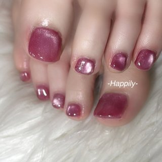 ザクロカラー♥️ 
マグネット♬

#フット #ジェルネイル #ザクロ色 #ギャラクシー #奥行きネイル #japanesenailartist #japanesenailart #ネイル #ネイルサロン #山口県 #周南 #山口県ネイルサロン #周南市ネイルサロン #プライベートサロン #ネイルサロンハピリー #ハピリー #爪職人💅 

-Happily-
https://nail-happily24.com

〠745-0825 山口県周南市秋月2丁目3-13 ステータス秋月1F tel090-7993-3354 営業時間:9:30〜18:30（受付） 定休日:日曜日

#いつもありがとうございます😊 
#サンダルを100倍可愛く 
#冬もお足を綺麗に #手が綺麗に見えるネイル #冬 #オールシーズン #フット #マグネット #ギャラクシー #ショート #スクエア #ボルドー #シルバー #ジェルネイル #お客様 #-Happily- #ネイルブック