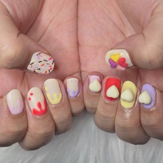 ホワイトチョコのネイルデザイン｜ネイルブック