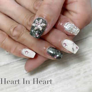 #いわき#いわき市#いわき市鹿島#鹿島#鹿島街道#いわき市ネイルサロン#HeartInHeart#ハートインハート#ホワイト#ホワイトネイル#ブラック#ブラックネイル#ラメ#ラメネイル#ショート#ショートネイル#スクエア#スクエアネイル#雪の結晶#雪の結晶ネイル#冬#冬ネイル #冬 #クリスマス #ハンド #ラメ #雪の結晶 #ショート #スクエア #ホワイト #ベージュ #ブラック #ジェルネイル #Heart In Heart #ネイルブック