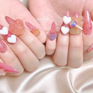 🍭シュガーグミベア🧸🍬 ＿＿＿＿＿＿＿＿＿

お持ち込みデザインを
アレンジ💖

キャンディーを抱えてるクマちゃんが
可愛い🧸🍭

－－－－－－－－－－－－－－－－

📷ハロウィンネイルまとめ
▶︎#greem_halloween 

👀💫 𝙂𝙍𝙀𝙀𝙈 𝙚𝙮𝙚𝙡𝙖𝙨𝙝
▶︎ @greem.eye 

𝚖𝚎𝚗𝚞＿＿＿＿＿＿＿＿＿＿＿

＿＿＿＿＿＿＿＿＿＿＿＿
※はじめての方はハイライトの "必読/予約" をお読みの上ご予約下さい。

－－－－－－－－－－－－－－－－－－－－－－－－

【💚ネイリスト/アイリスト募集中💚】

求人内容はハイライトをご覧下さ✨
興味のある方は一度LINEにてご連絡下さい🌿

－－－－－－－－－－－－－－－－－－－－－－－－

ご予約は⠀⠀
TOPから飛べます⠀
☑ 𝙳𝙼 ⠀⠀⠀⠀⠀
☑ 𝙻𝙸𝙽𝙴 ▶︎@945rzkto⠀⠀⠀⠀⠀⠀⠀⠀⠀
☑ 𝚃𝙴𝙻 ▶︎052-990-2288⠀⠀⠀⠀⠀⠀
⠀⠀⠀⠀⠀⠀⠀⠀⠀⠀⠀⠀⠀⠀⠀⠀⠀⠀⠀⠀⠀⠀⠀⠀⠀

⠀⠀⠀⠀⠀⠀⠀
#halloweennails2023#ハロウィンネイルデザイン#爪可愛い#名古屋丸の内ネイルサロン #名古屋伏見ネイルサロン#名古屋ネイルサロン#holloweennails#はろうぃんねいる#グミネイル#テディーベアネイル#ハロウィンネイル#クマネイル#gummybearsnails #キャンディーネイル #オールシーズン #バレンタイン #ハロウィン #ハンド #スイーツ #キラキラ #ロング #スクエア #ピンク #レッド #イエロー #ジェルネイル #お客様 #GREEM Nail+Eyelash【グリーム】 #ネイルブック
