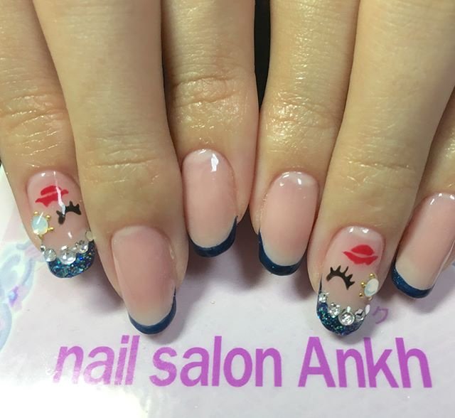 ハンド フレンチ ラメ キャラクター ミディアム Nailsalon School Ankh芦屋のネイルデザイン No ネイル ブック