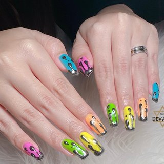 #自爪さん #ネオンカラーネイル
#ドロドロネイル
#とにかく派手に
#スクエアオフ 
#八戸ネイルサロン
#naildevaco
#ネイルブック掲載店 #夏 #オールシーズン #海 #ハンド #ミラー #ロング #スクエアオフ #ブラック #カラフル #ネオンカラー #ジェルネイル #お客様 #999naildevaco #ネイルブック