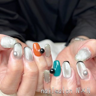 差し色がポイント♡ 
#ニュアンスネイル #フィルイン #鳩ヶ谷ネイルサロン #川口ネイルサロン #埼玉ネイル #埼玉県ネイルサロン #子連れOKサロン #nailsalonnn #おしゃれさんと繋がりたい #おうちサロン #くすみネイル #ミラーネイル #大人ニュアンスネイル #おしゃれネイル #オールシーズン #ハンド #フレンチ #ニュアンス #マグネット #アイシング #ミディアム #スクエア #オレンジ #グリーン #モノトーン #ジェルネイル #お客様 #nail salon N×N Nao #ネイルブック