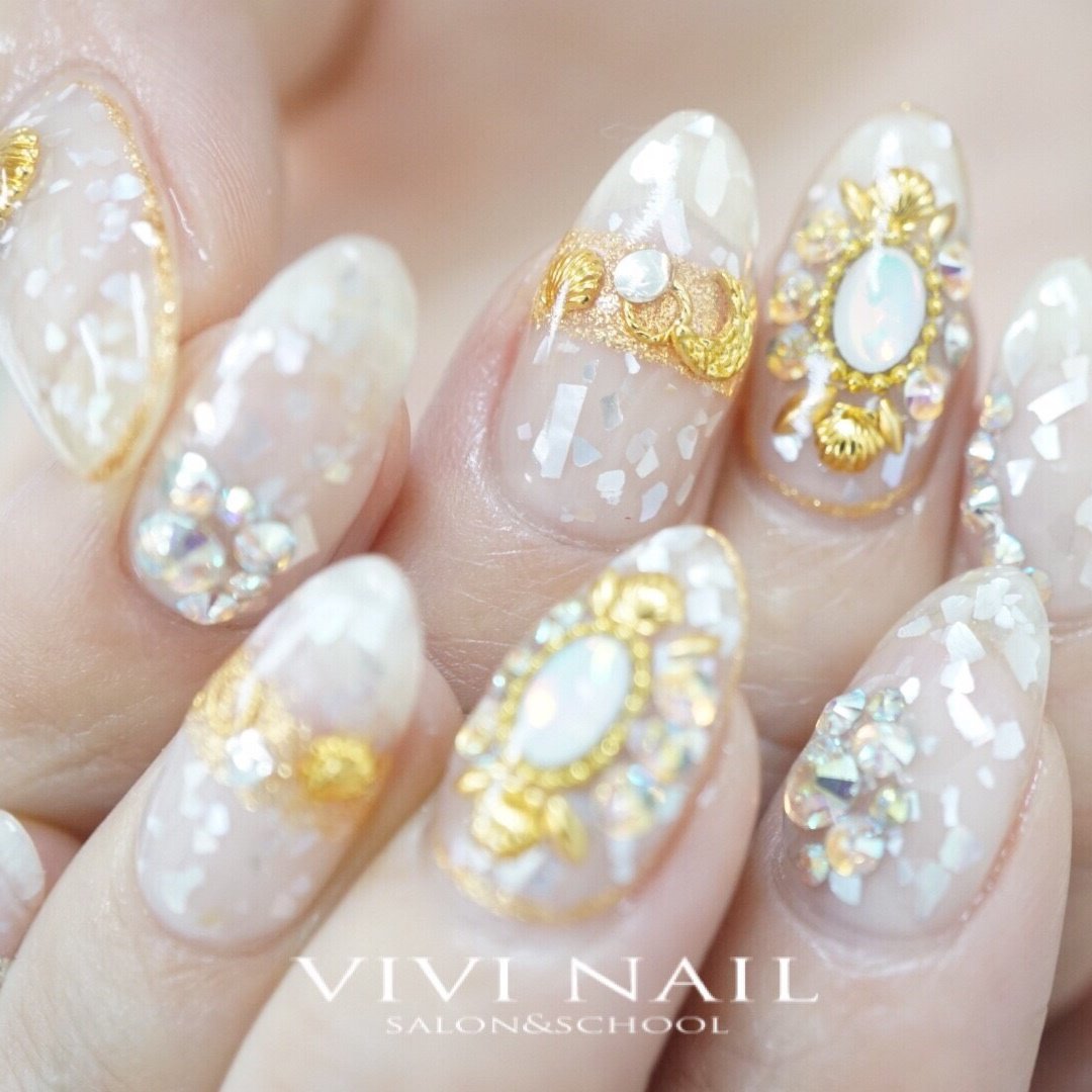 パーティー デート 女子会 ハンド ラメ Vivi Nail Eyelashのネイルデザイン No ネイルブック